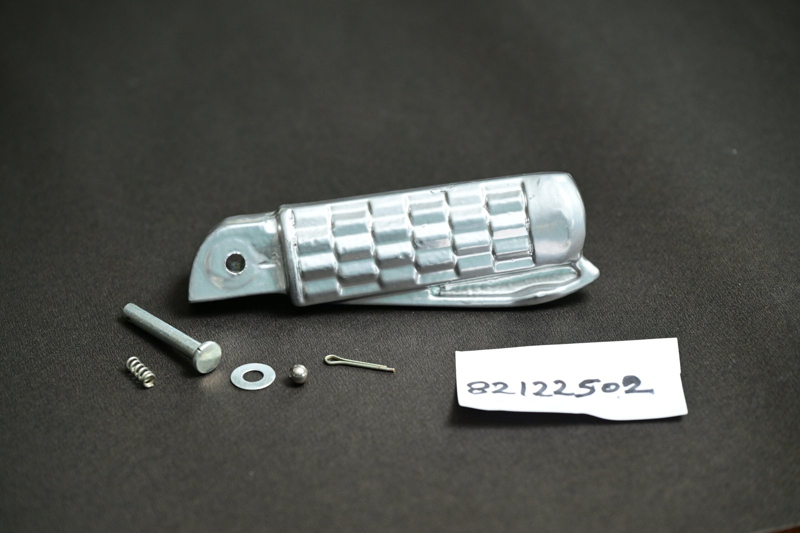 MAESTRO REAR LH ALUMINIUM F/R ASSY